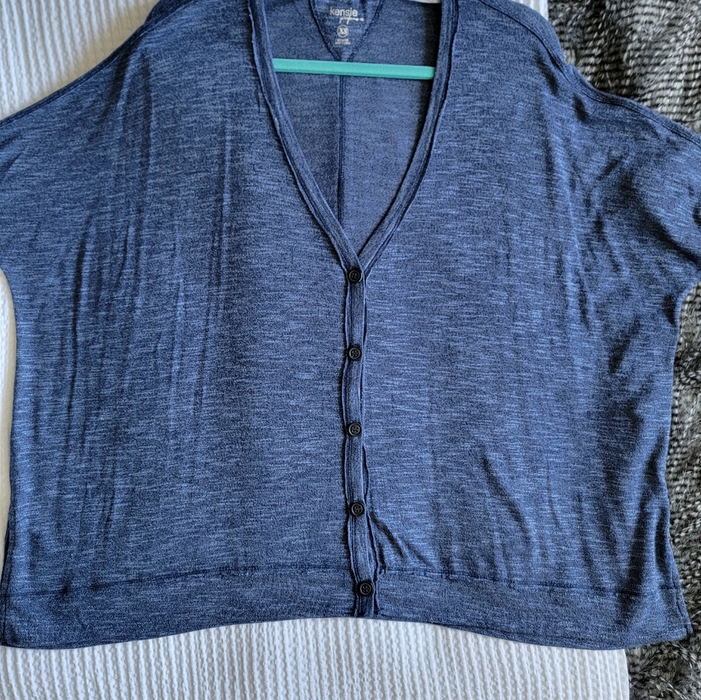 Vintage Kensie Blue Button-Up Top!!!